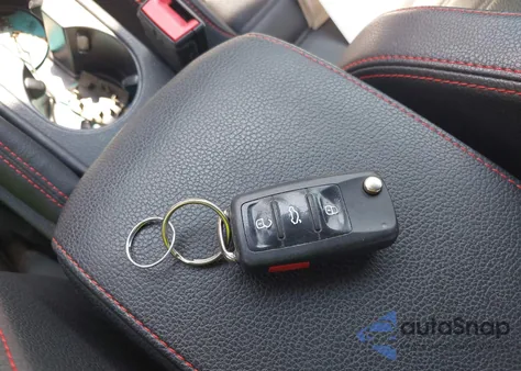 2017 Volkswagen Jetta Gli z USA, uszkodzony, nr VIN 3VW4T7AJ4HM285574